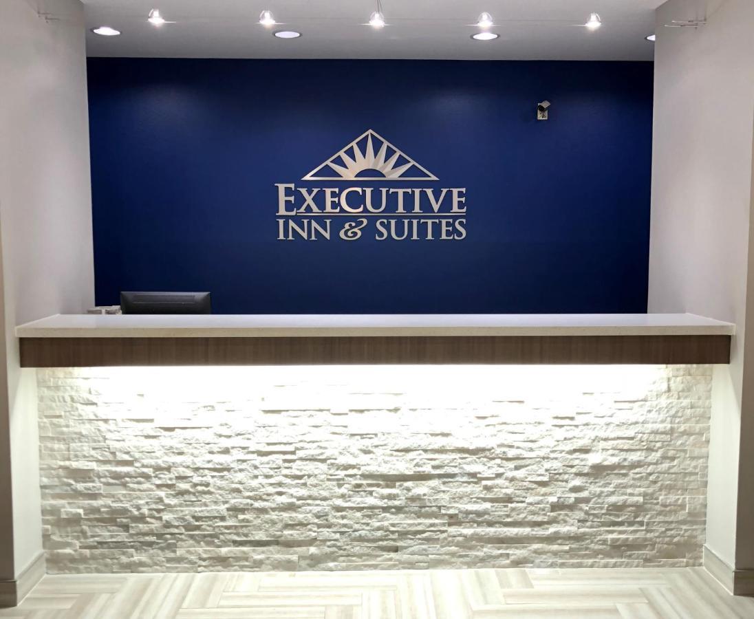 Executive Inn And Suites Joaquin מראה חיצוני תמונה